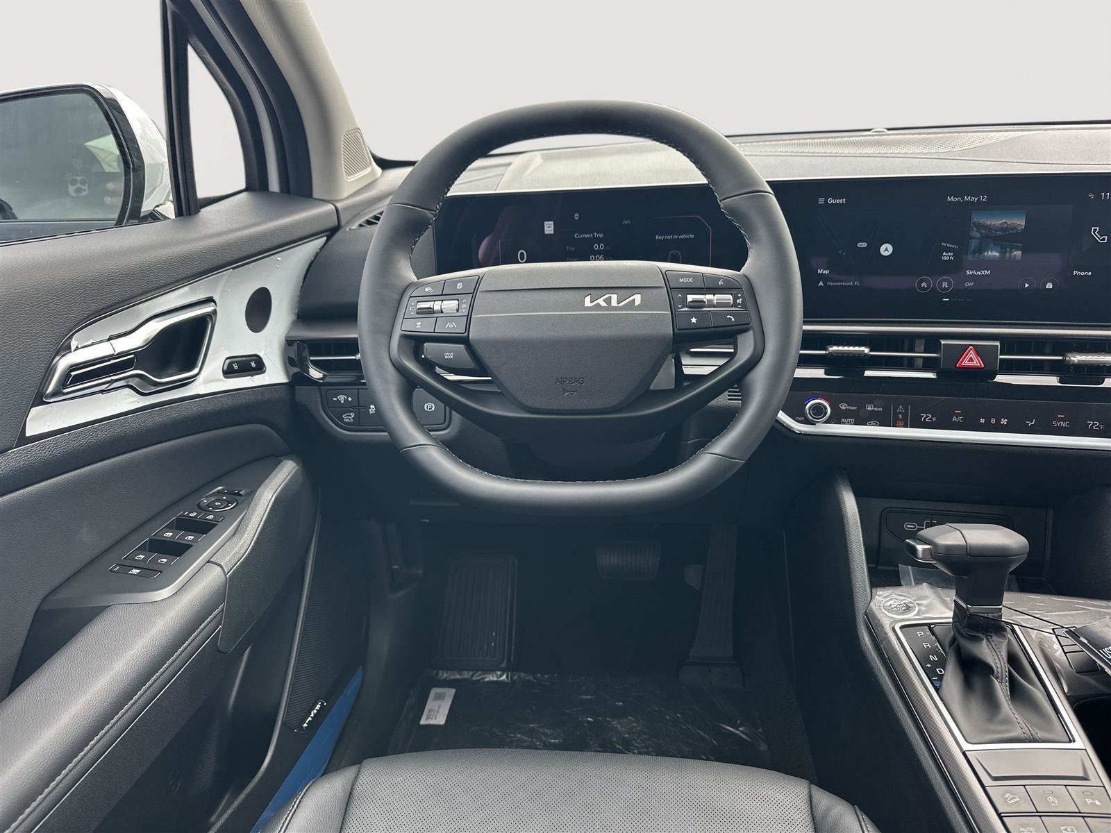 New 2026 Kia Sportage SX image 18