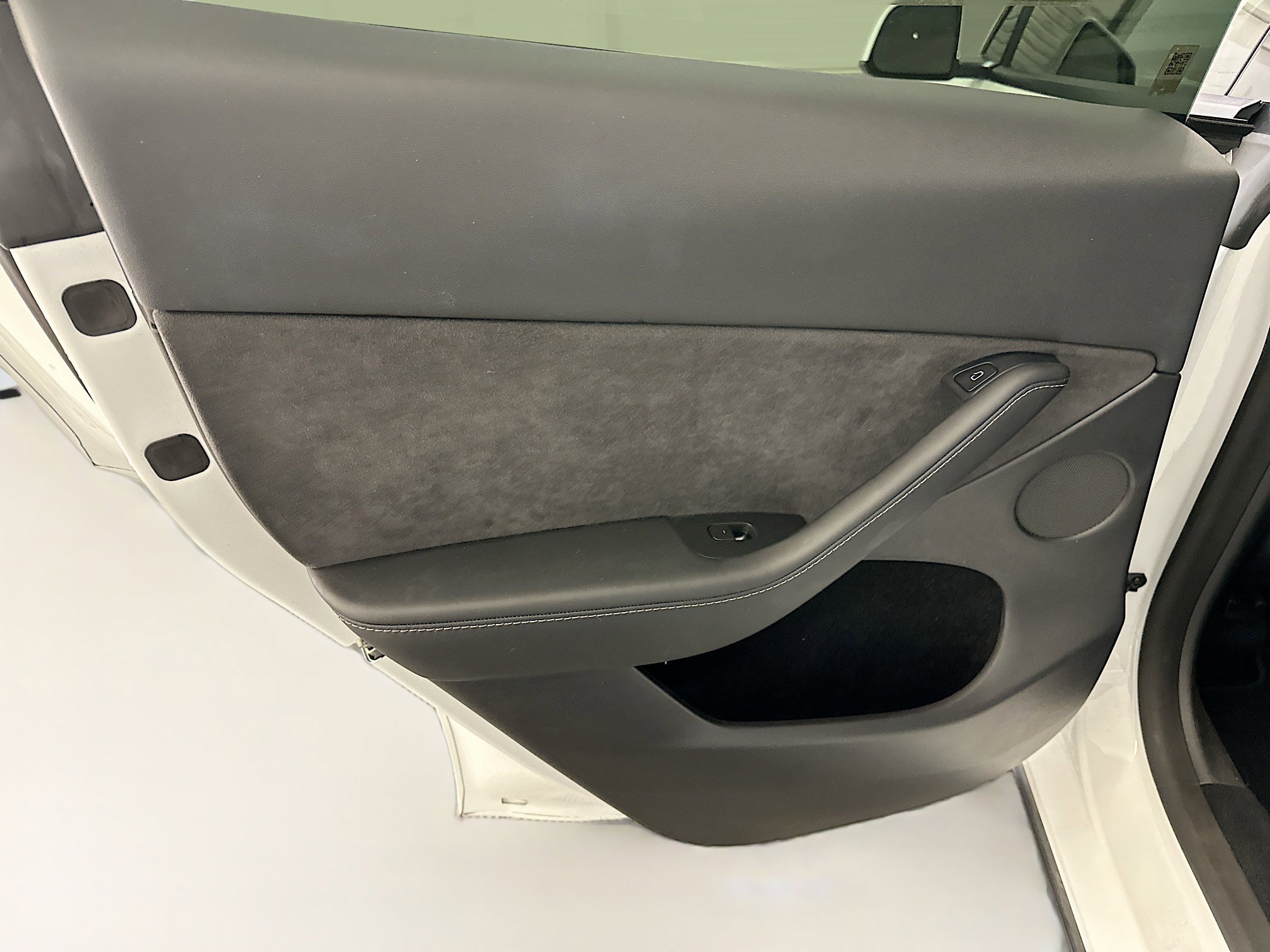 Used 2023 Tesla Model Y Long Range image 28