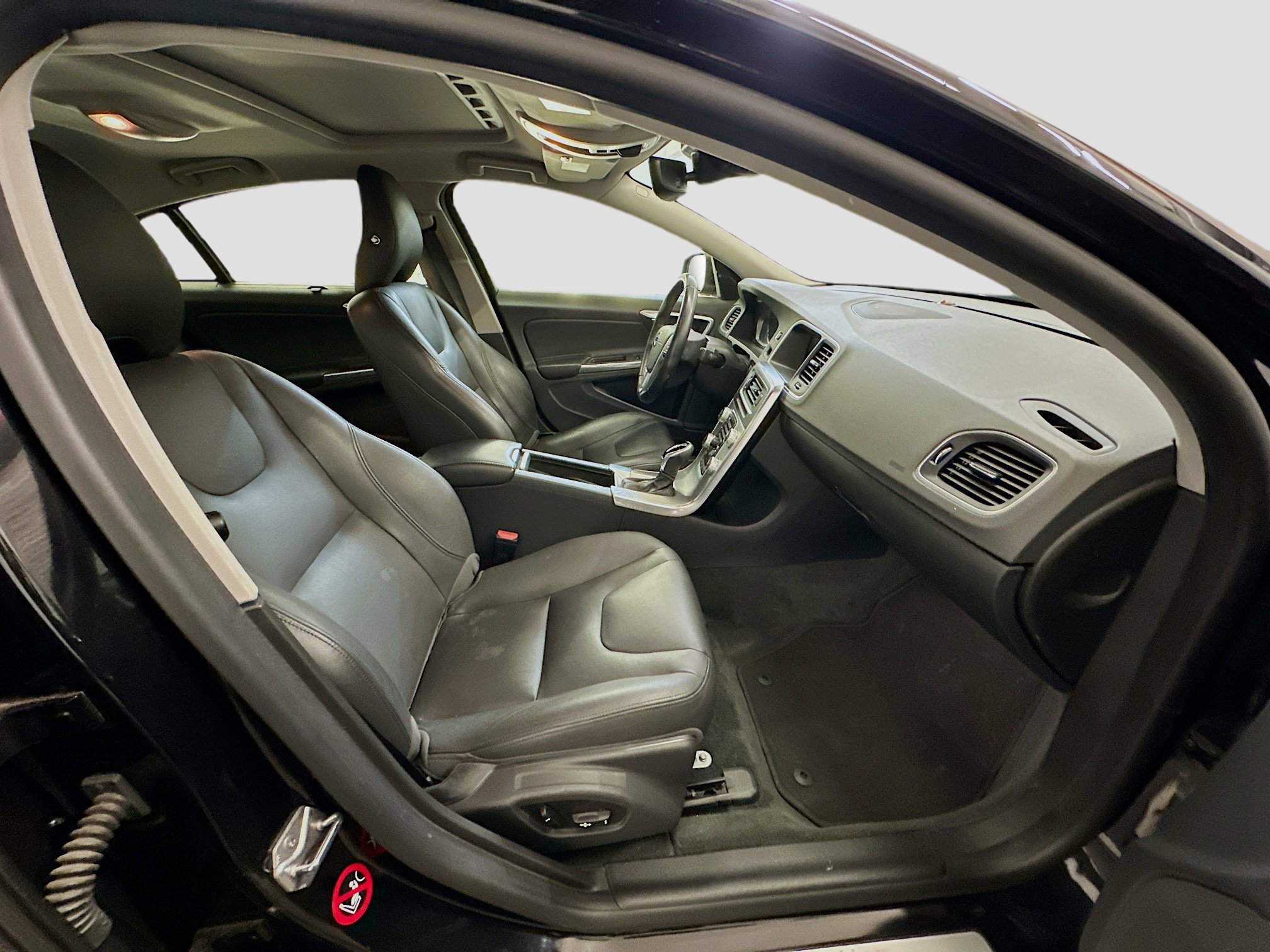 Used 2017 Volvo S60 T5 Inscription FWD image 33