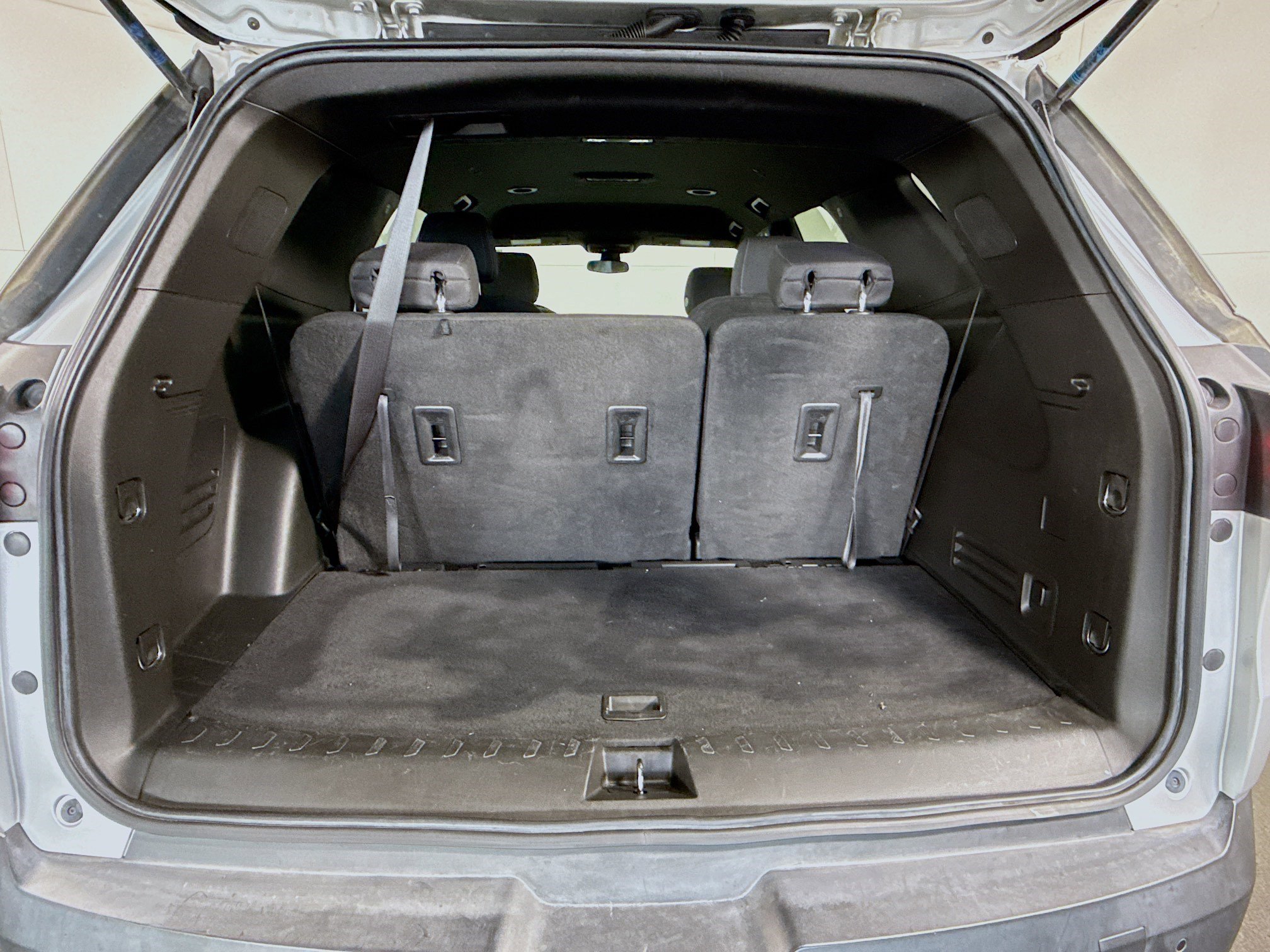 Used 2022 Chevrolet Traverse LT image 35