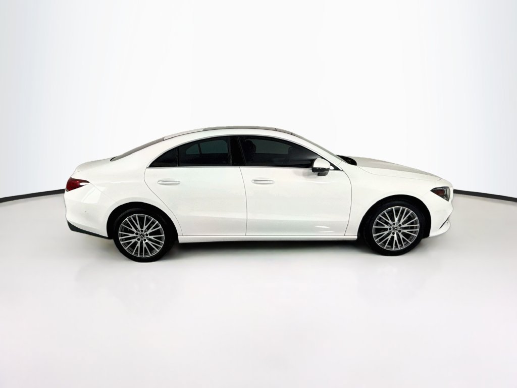Used 2023 Mercedes-Benz CLA 250 image 4