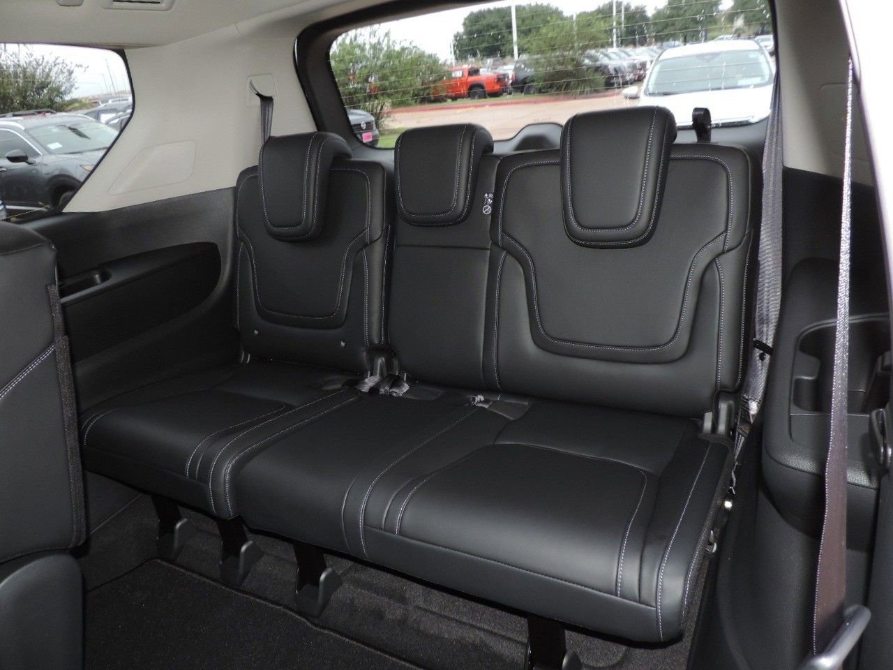 New 2026 Nissan Armada SV image 18