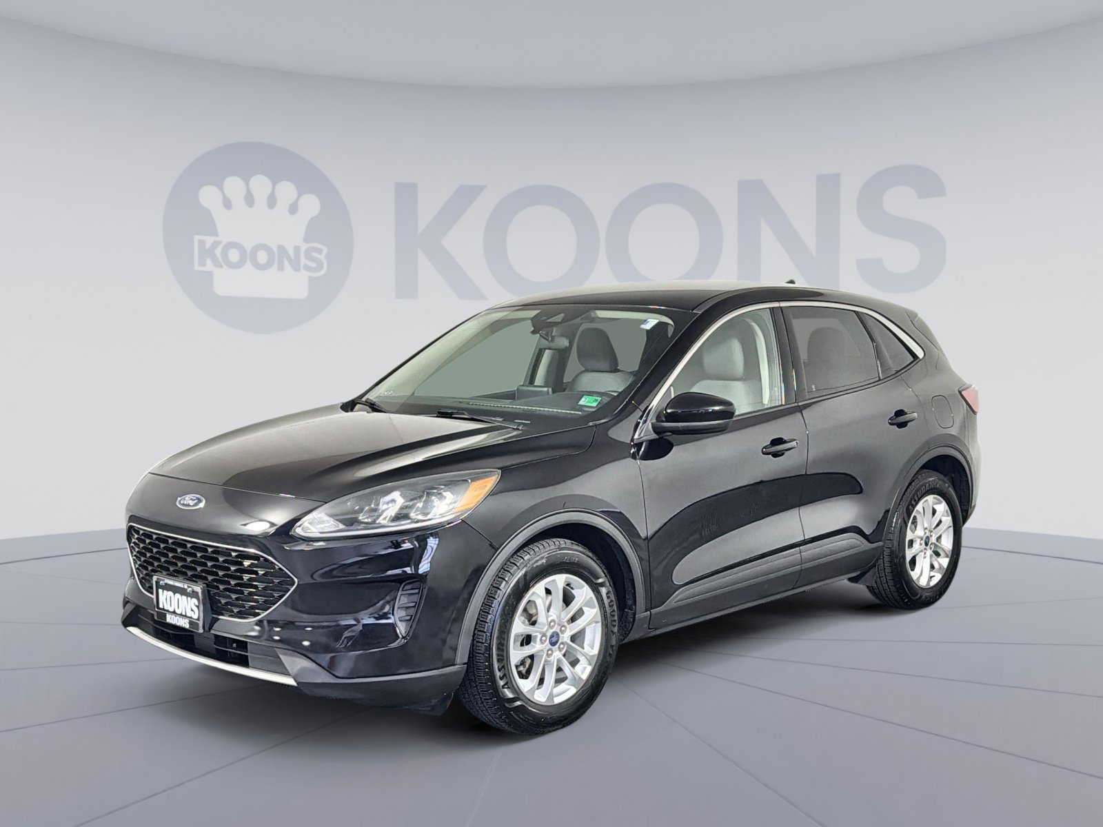 Used 2020 Ford Escape SE