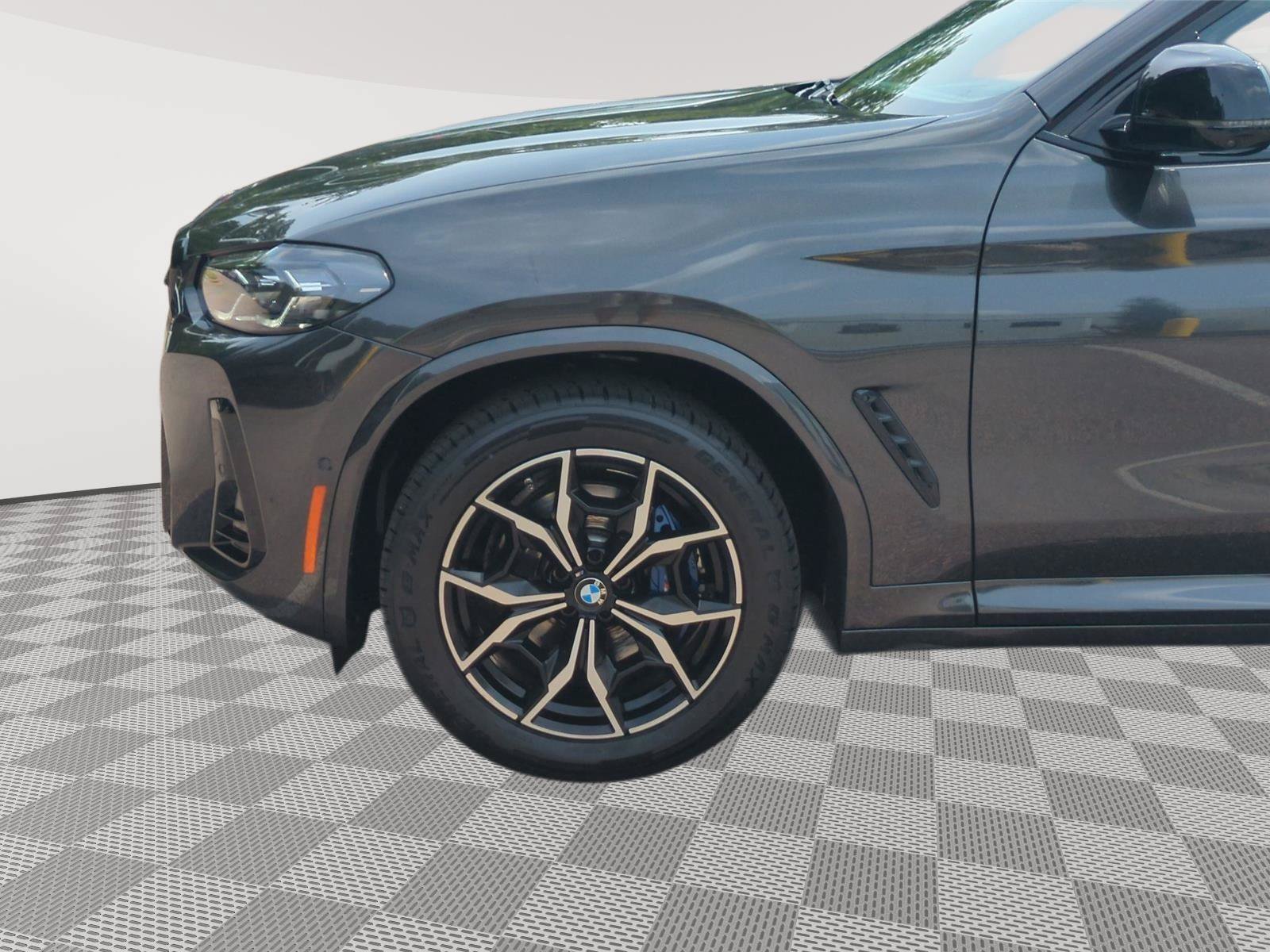 Used 2023 BMW X4 M40i AWD/4WD image 16