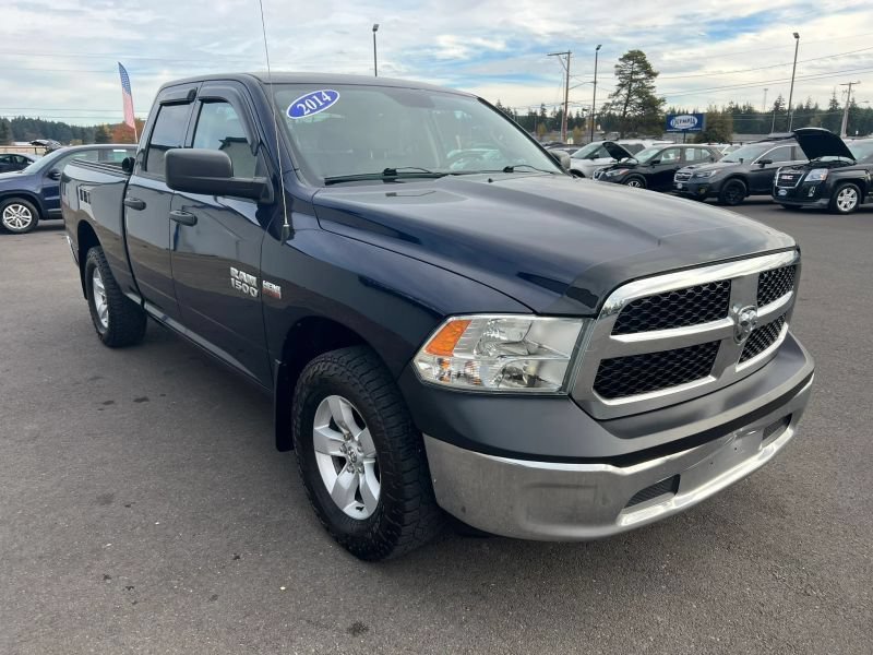 Used 2014 RAM 1500 ST w/ SXT Appearance Group AWD/4WD image 4