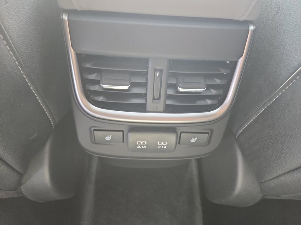 Certified 2022 Subaru Outback Limited image 18