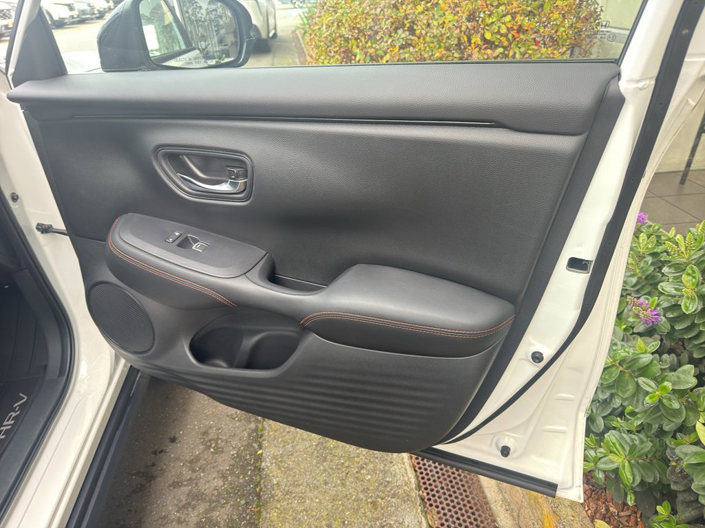 Used 2024 Honda HR-V Sport image 19