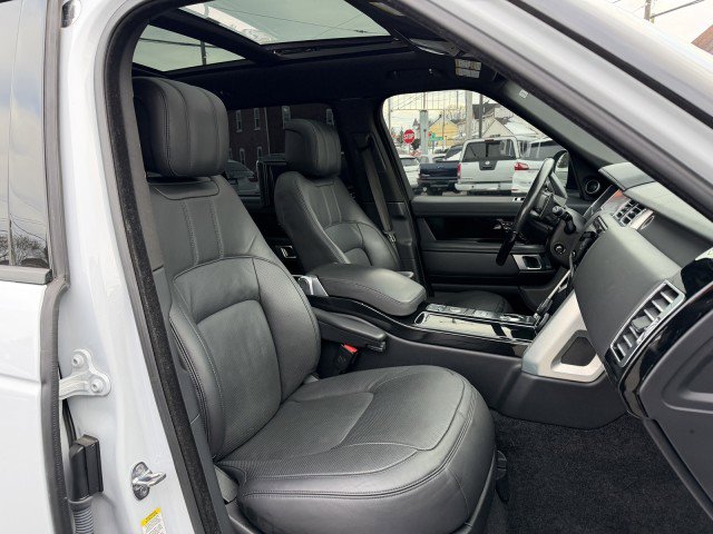 Used 2019 Land Rover Range Rover Long Wheelbase Supercharged image 17