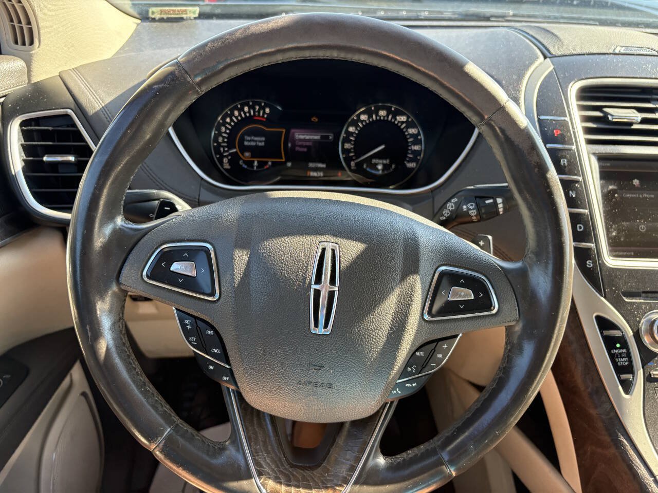 Used 2016 Lincoln MKX Select w/ Climate Package AWD/4WD image 19