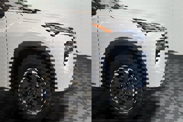 Used 2025 Nissan Rogue SV image 13