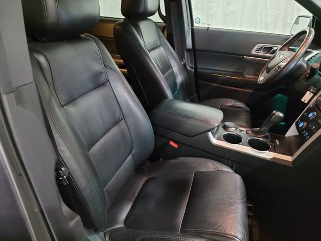 Used 2014 Ford Explorer XLT w/ Equipment Group 202A image 51