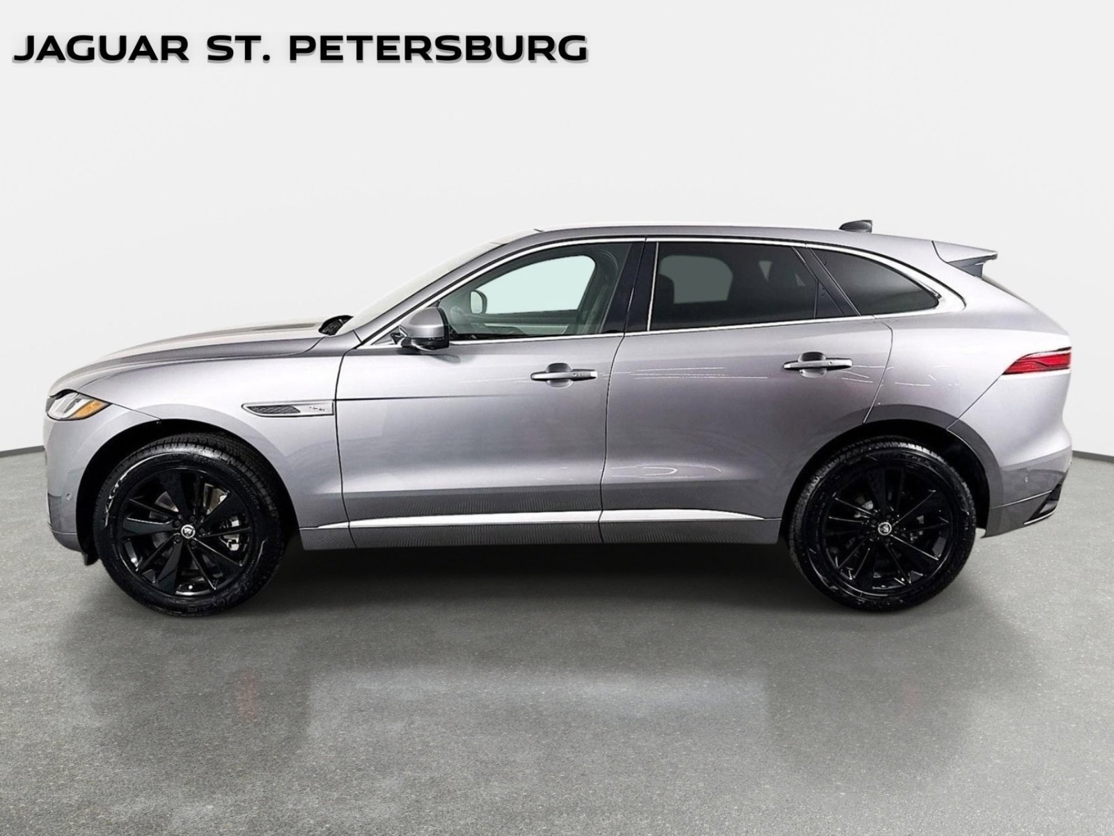 Used 2026 Jaguar F-PACE R-Dynamic S AWD/4WD image 8