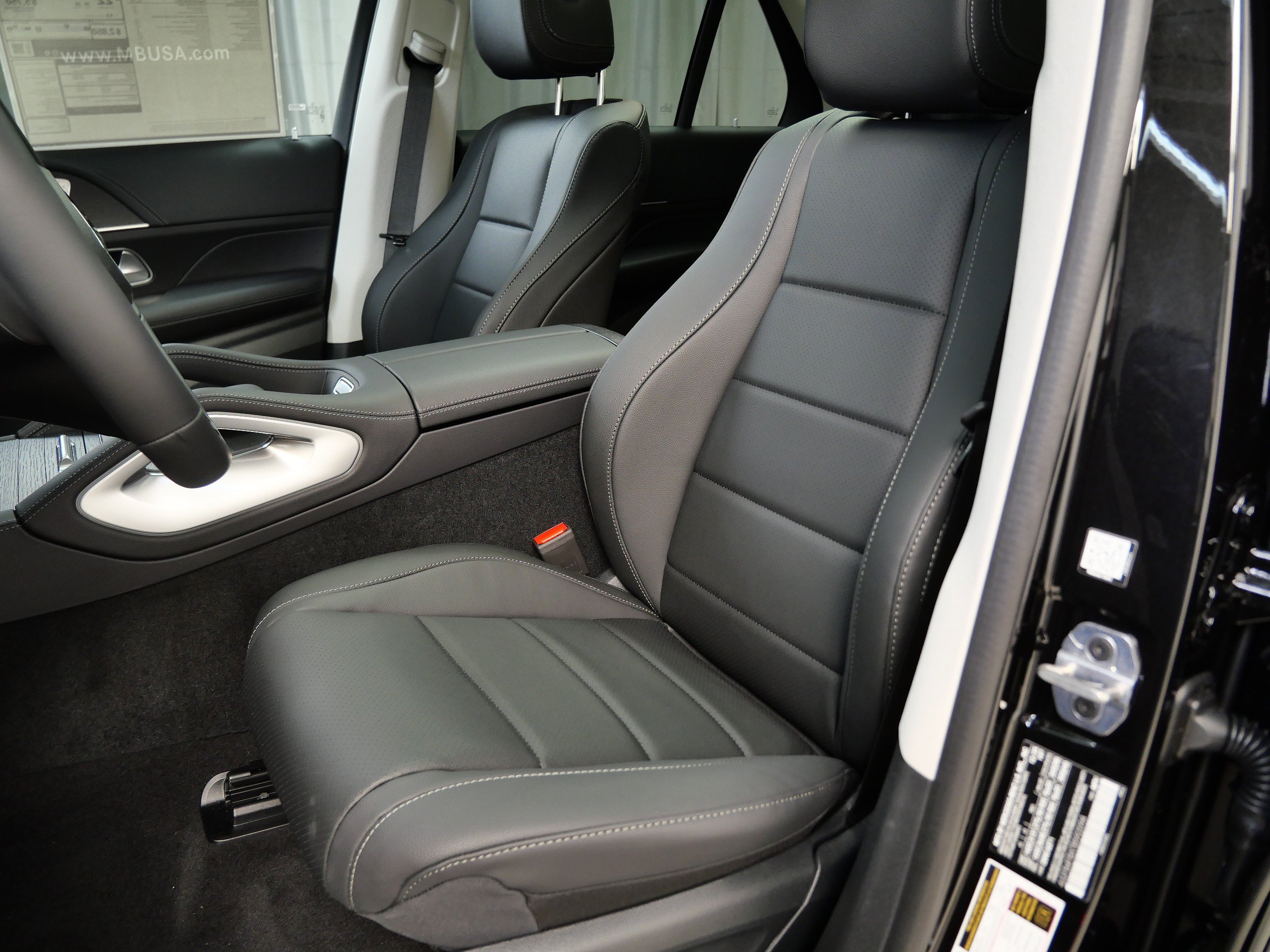 New 2026 Mercedes-Benz GLE 350 4MATIC image 3