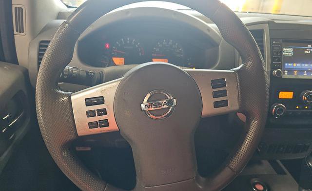 Used 2021 Nissan Frontier SV w/ Midnight Edition Floor Mats image 15