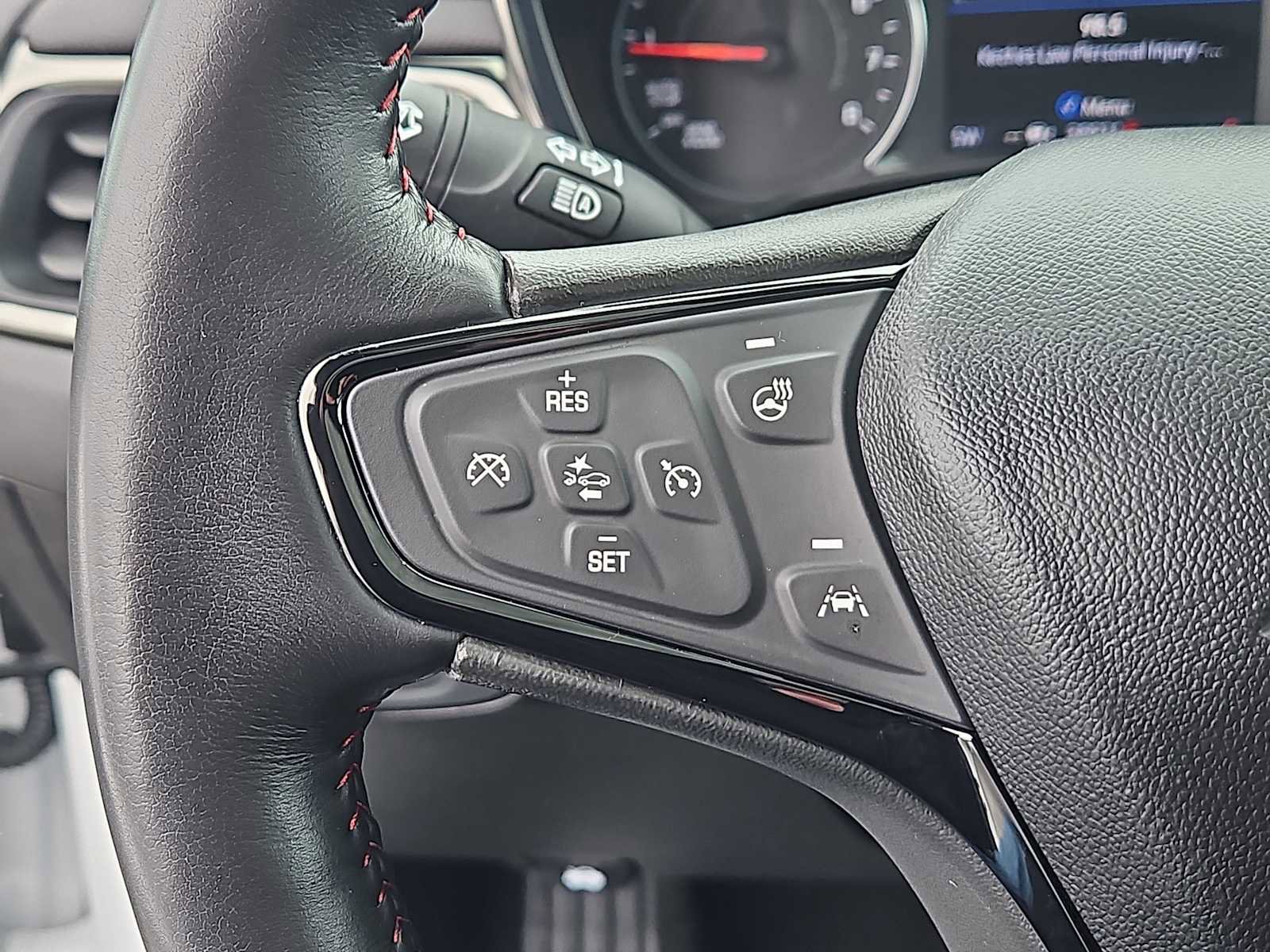 Used 2022 Chevrolet Equinox RS w/ RS Leather Package image 27