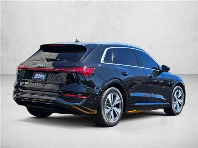 Certified 2024 Audi Q8 e-tron Premium Plus w/ Premium Plus Package AWD/4WD image 5