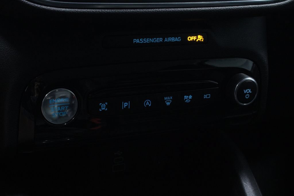 Certified 2024 Ford Escape Platinum AWD/4WD image 30