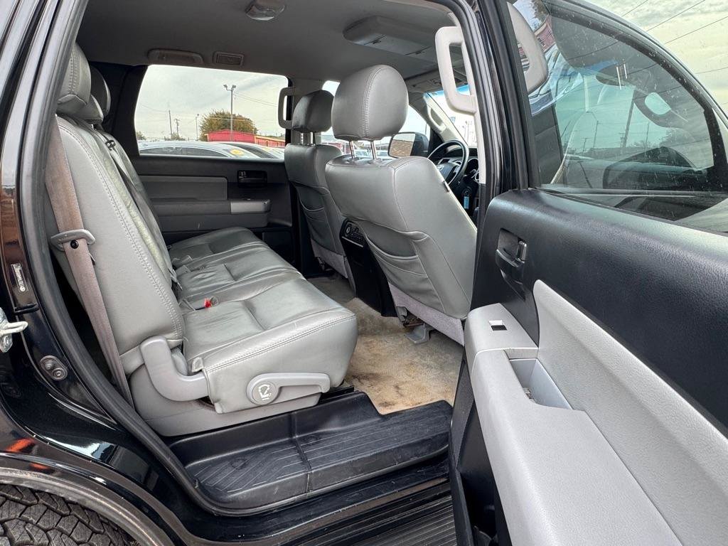 Used 2009 Toyota Sequoia SR5 RWD image 12
