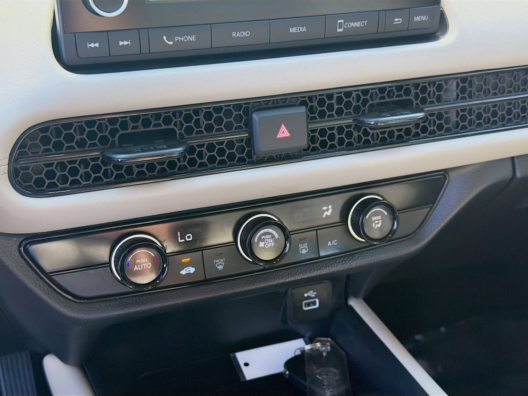 Certified 2024 Honda HR-V LX image 14