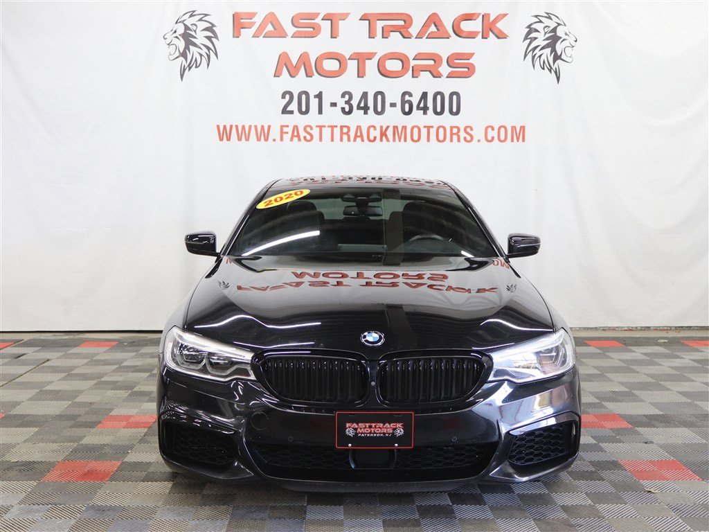 Used 2020 BMW M550i xDrive w/ Executive Package image 2