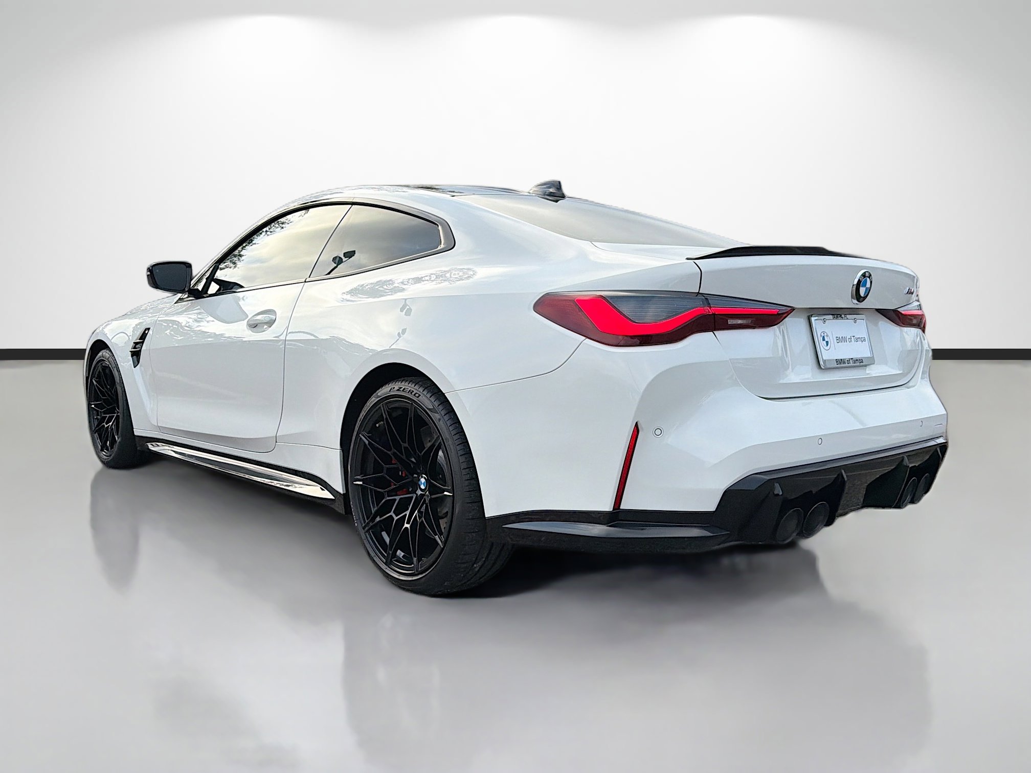 Used 2022 BMW M4 Executive w/ Executive Package image 5