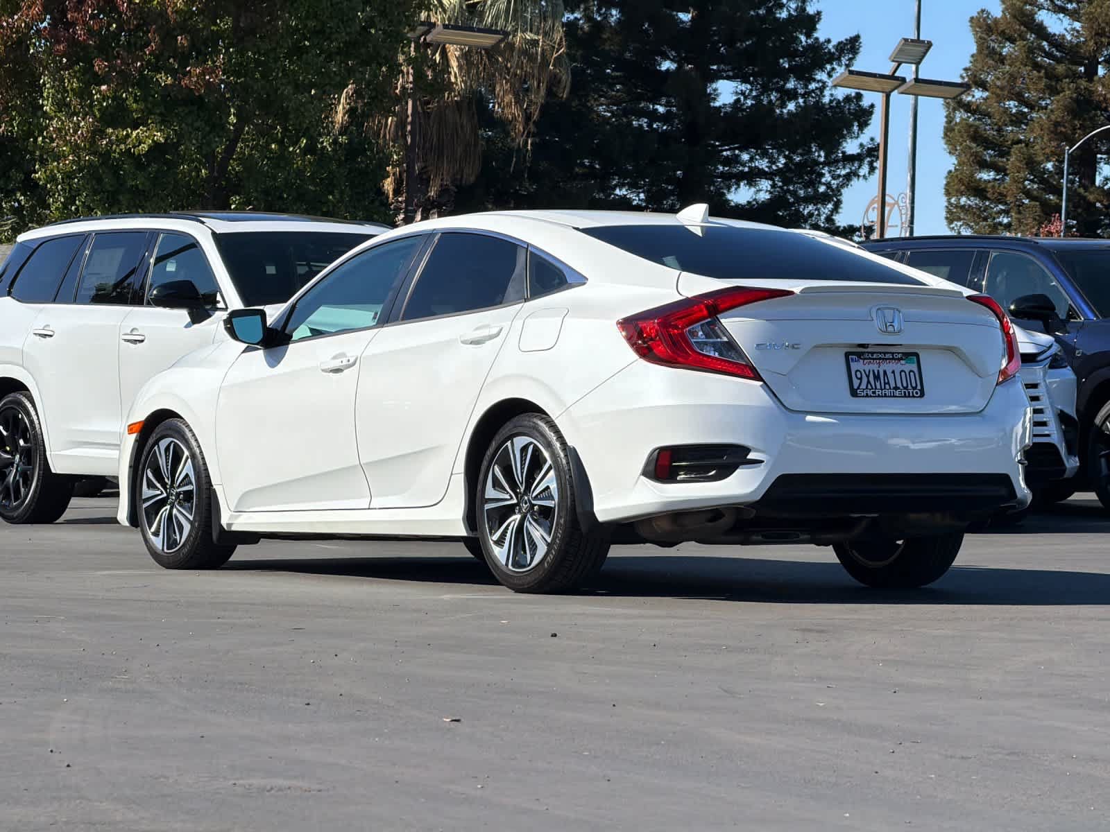 Used 2017 Honda Civic EX-T image 7
