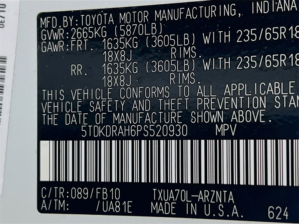 Used 2023 Toyota Highlander L image 33