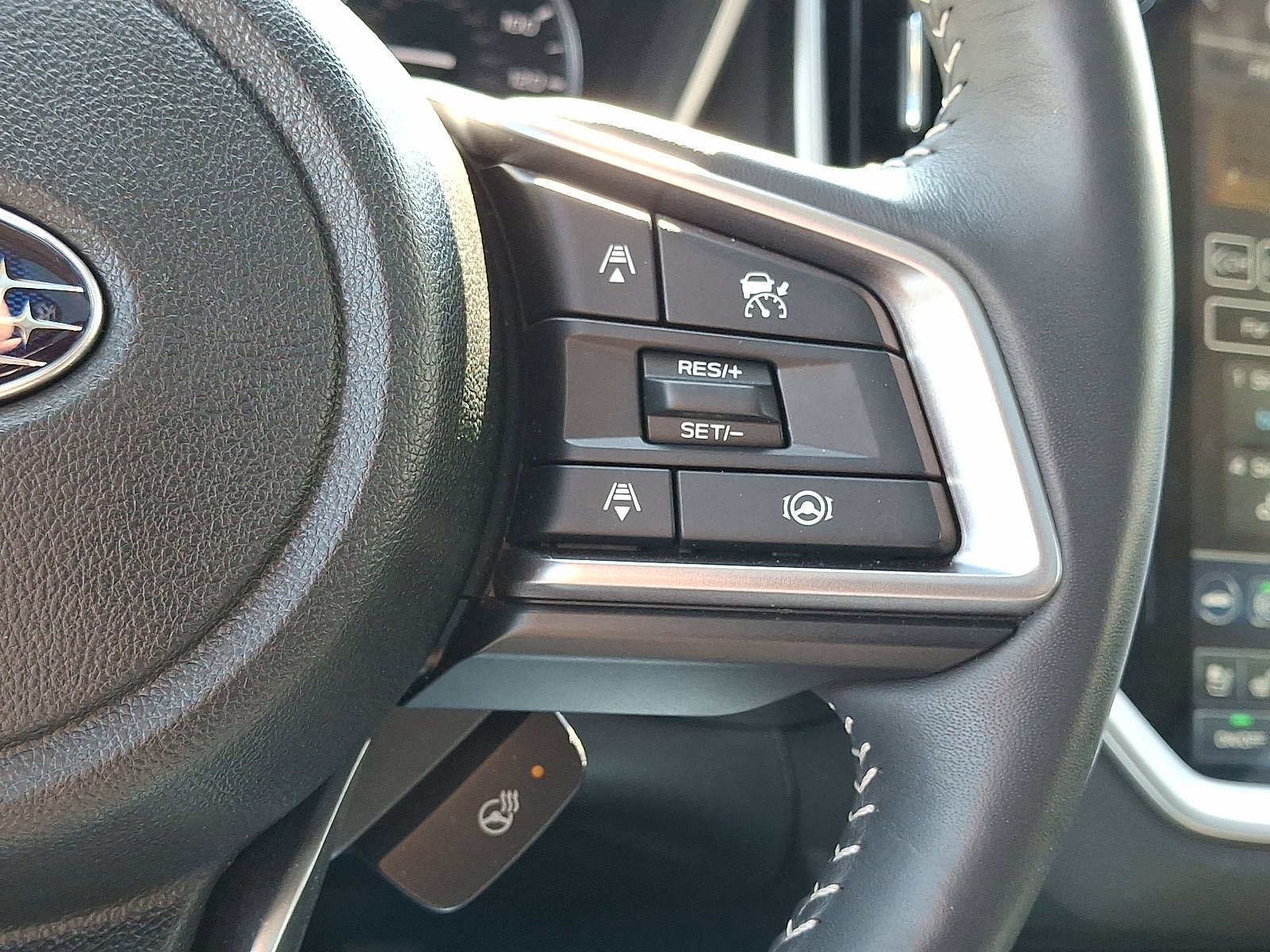 Used 2024 Subaru Ascent Touring image 31