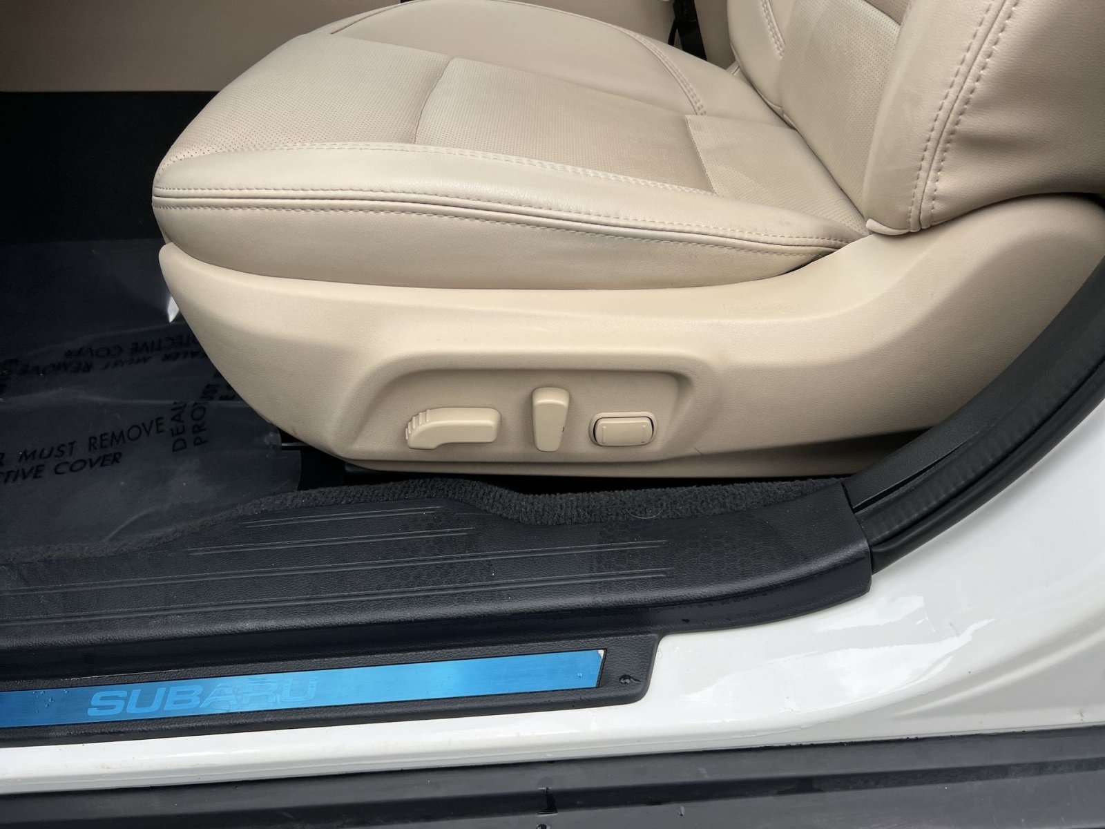 Used 2019 Subaru Outback 3.6R Limited AWD/4WD image 14