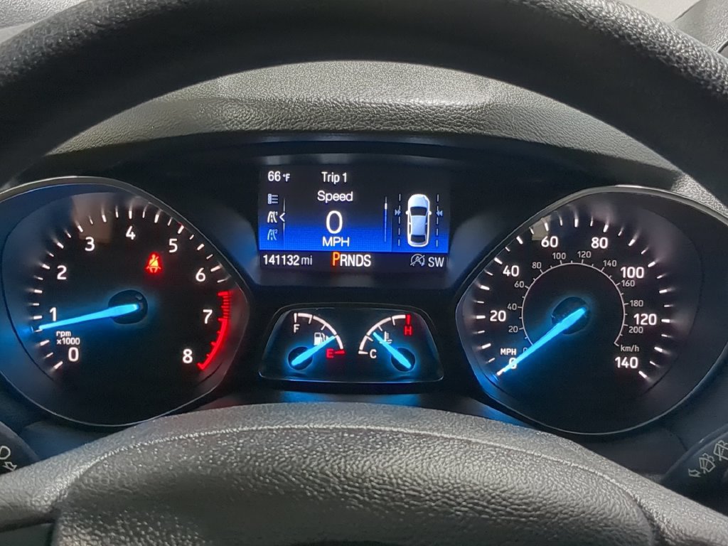 Used 2018 Ford Escape SE w/ Ford Safe & Smart Package FWD image 37
