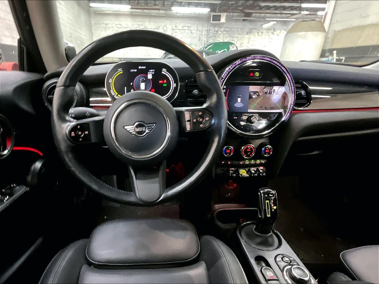 Used 2024 MINI Cooper SE FWD image 8