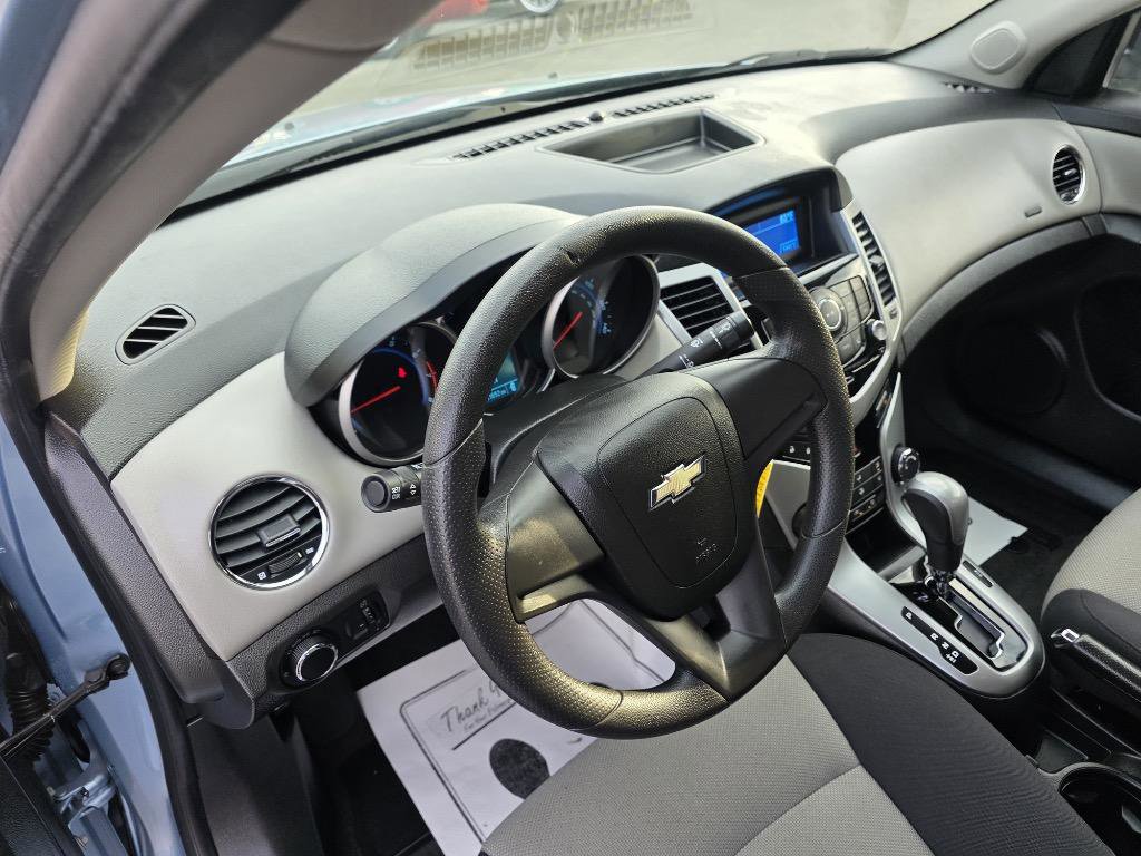 Used 2012 Chevrolet Cruze LS FWD image 14
