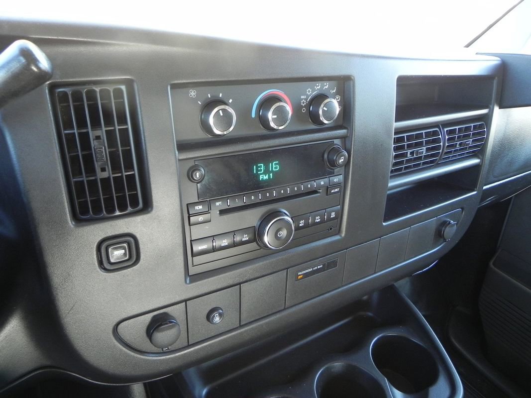 Used 2013 Chevrolet Express 1500 RWD image 12