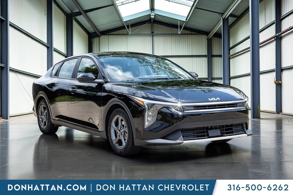 Used 2025 Kia K4 FWD image 26