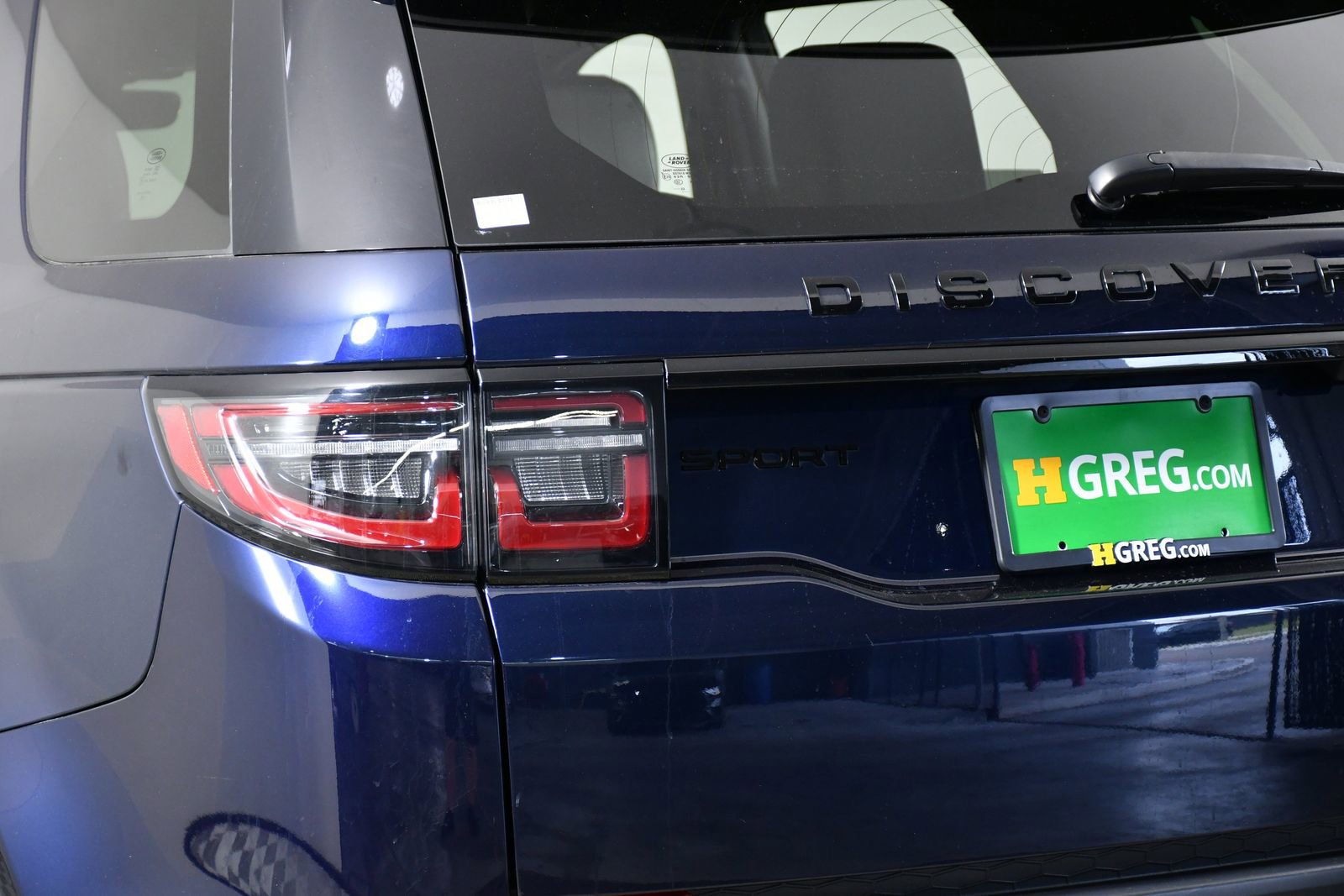 Used 2023 Land Rover Discovery Sport S image 31