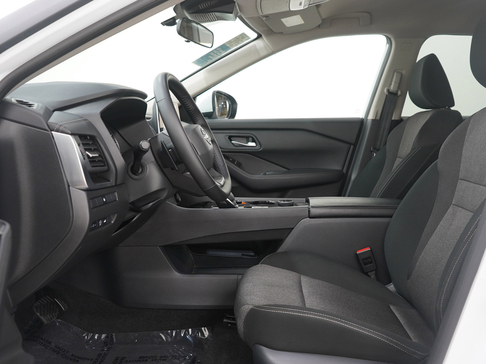 Used 2025 Nissan Rogue SV image 21