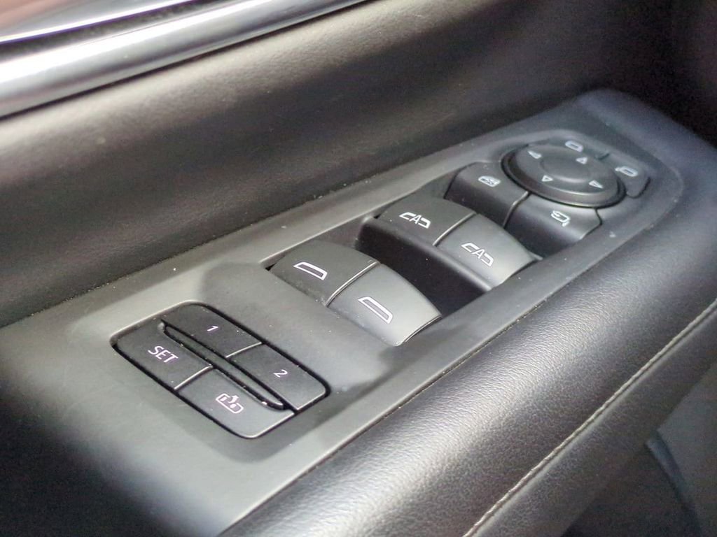 Used 2021 Chevrolet Tahoe Z71 w/ Z71 Off-Road Package image 23