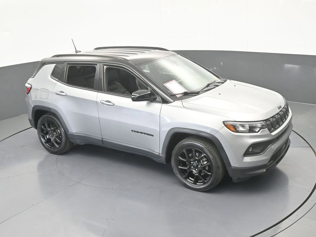 Used 2022 Jeep Compass Latitude FWD image 48