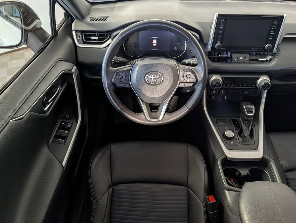Used 2019 Toyota RAV4 XSE w/ XSE Weather Package image 13