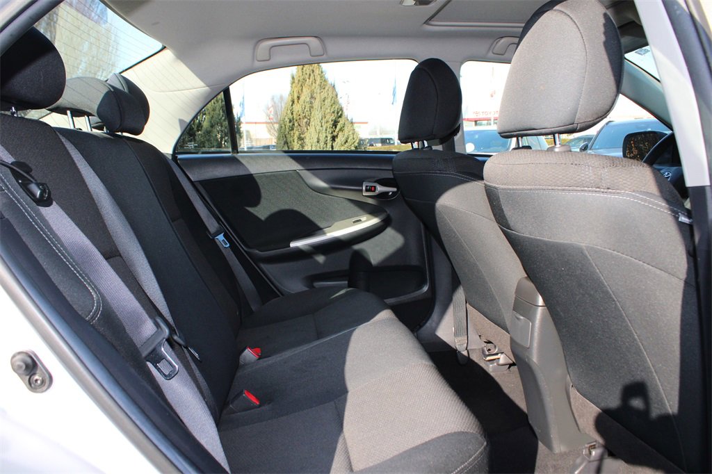 Used 2012 Toyota Corolla S image 15