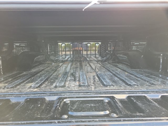 Used 2023 Jeep Gladiator Overland AWD/4WD image 11