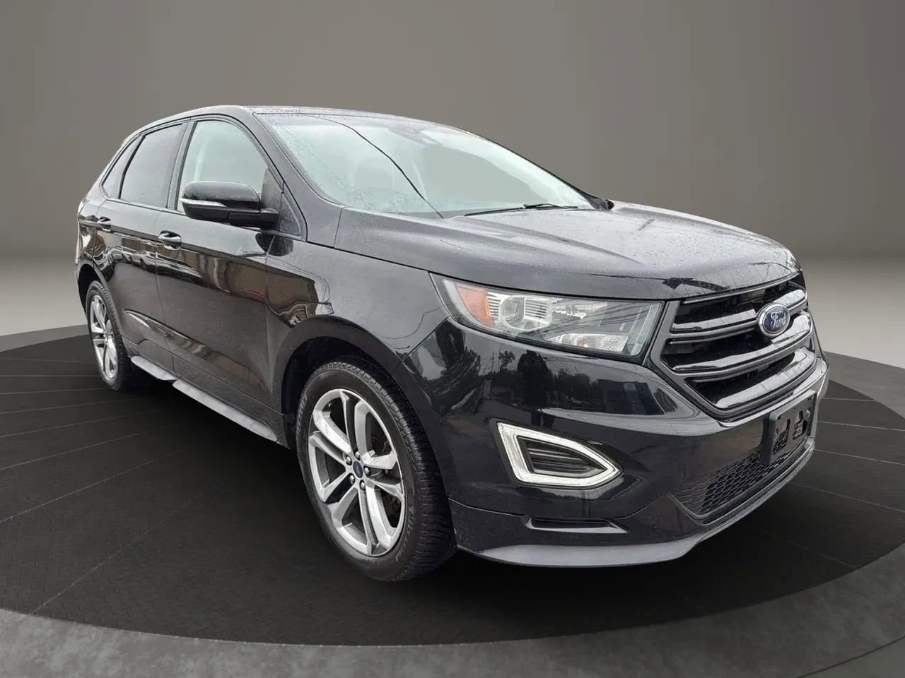 Used 2018 Ford Edge Sport w/ Ford Safe & Smart Package AWD/4WD image 3