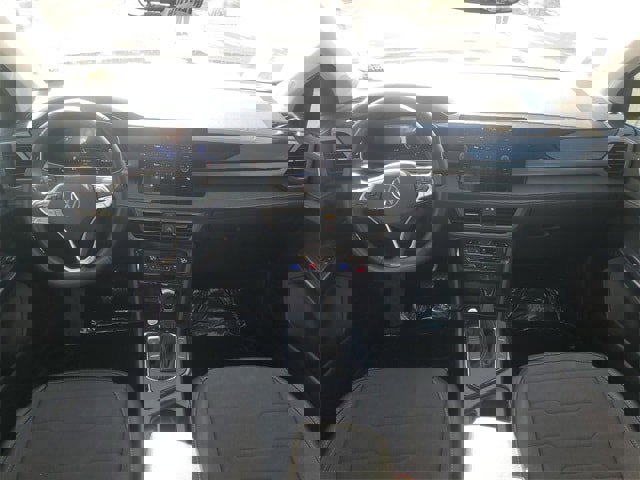 Certified 2025 Volkswagen Taos SE image 13