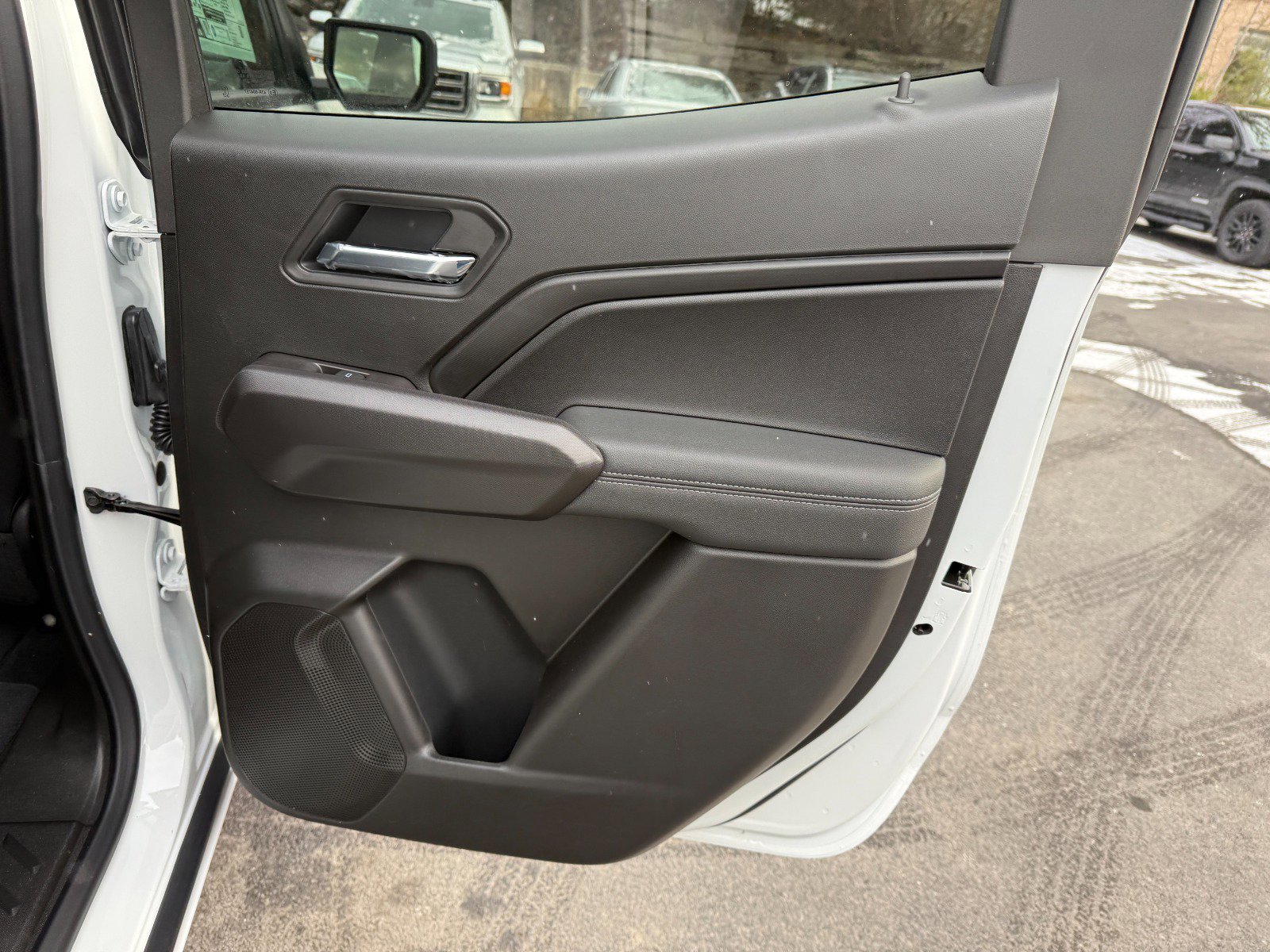 New 2026 GMC Canyon Elevation w/ LPO, Sports Bar Package image 19