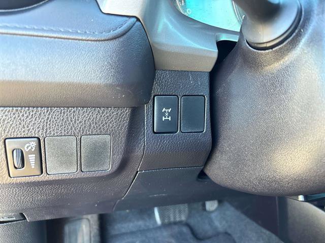 Used 2016 Toyota RAV4 LE image 30