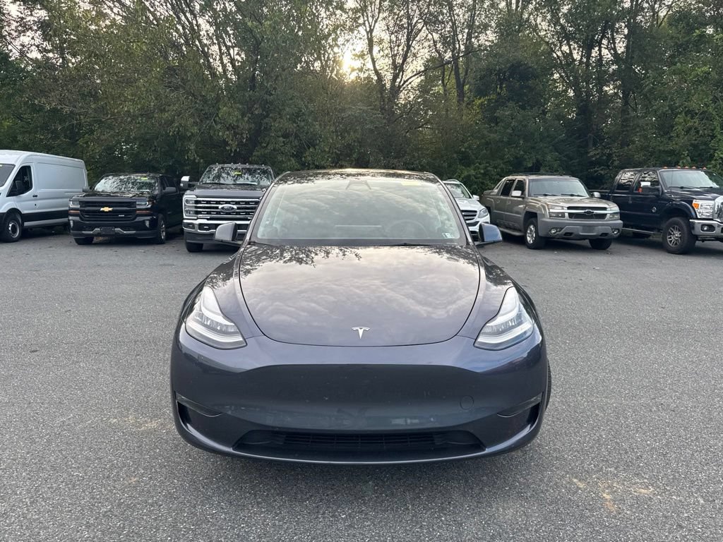 Used 2022 Tesla Model Y Long Range AWD/4WD image 2