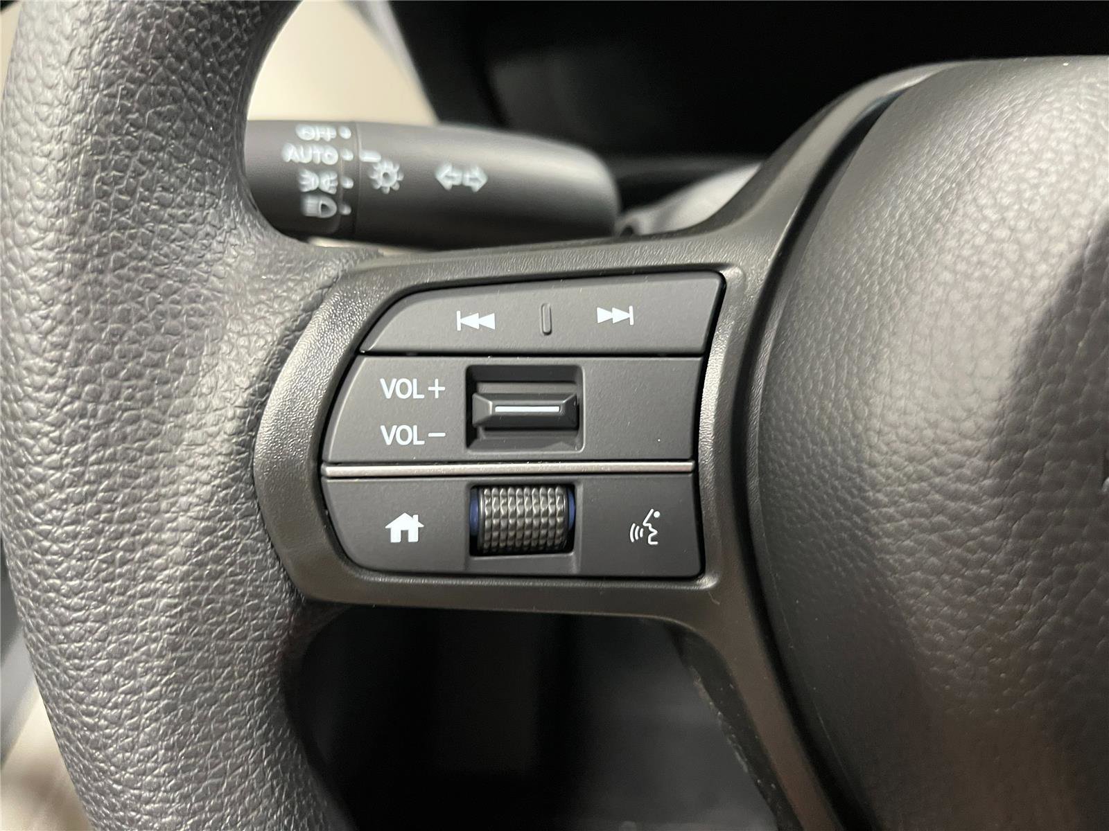 New 2027 Honda HR-V LX image 16