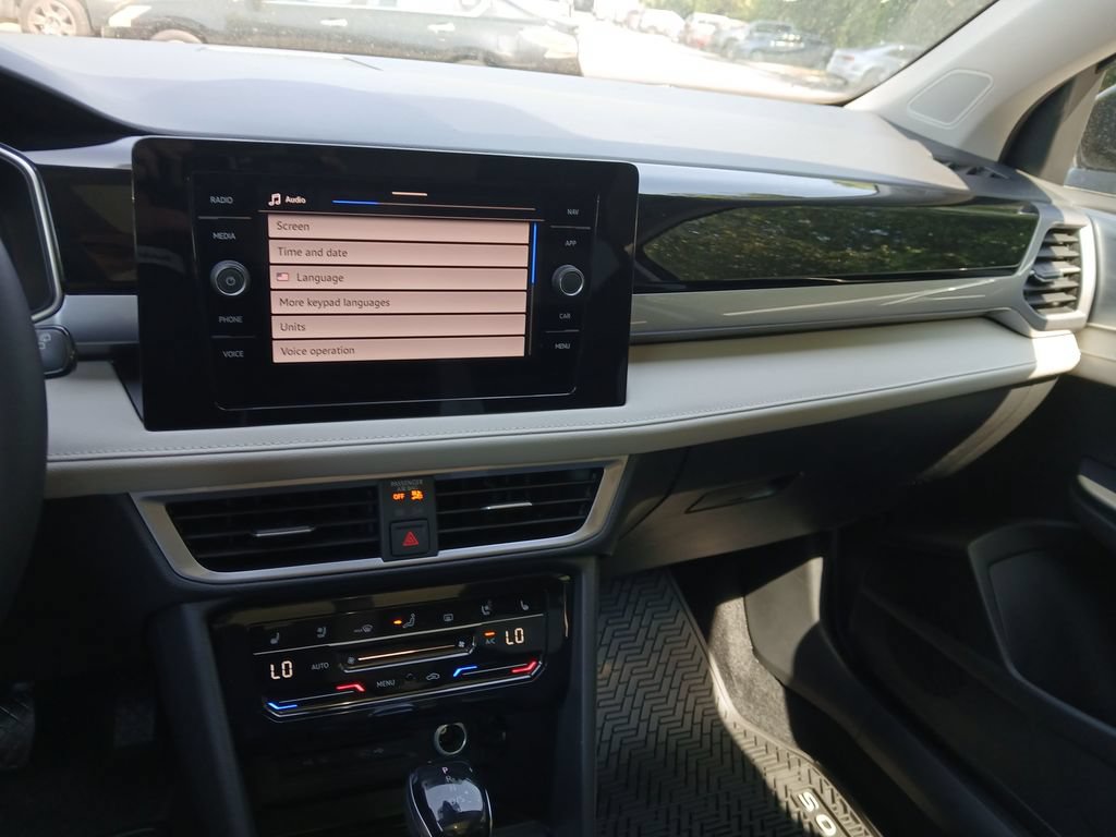 New 2026 Volkswagen Taos SEL AWD/4WD image 17