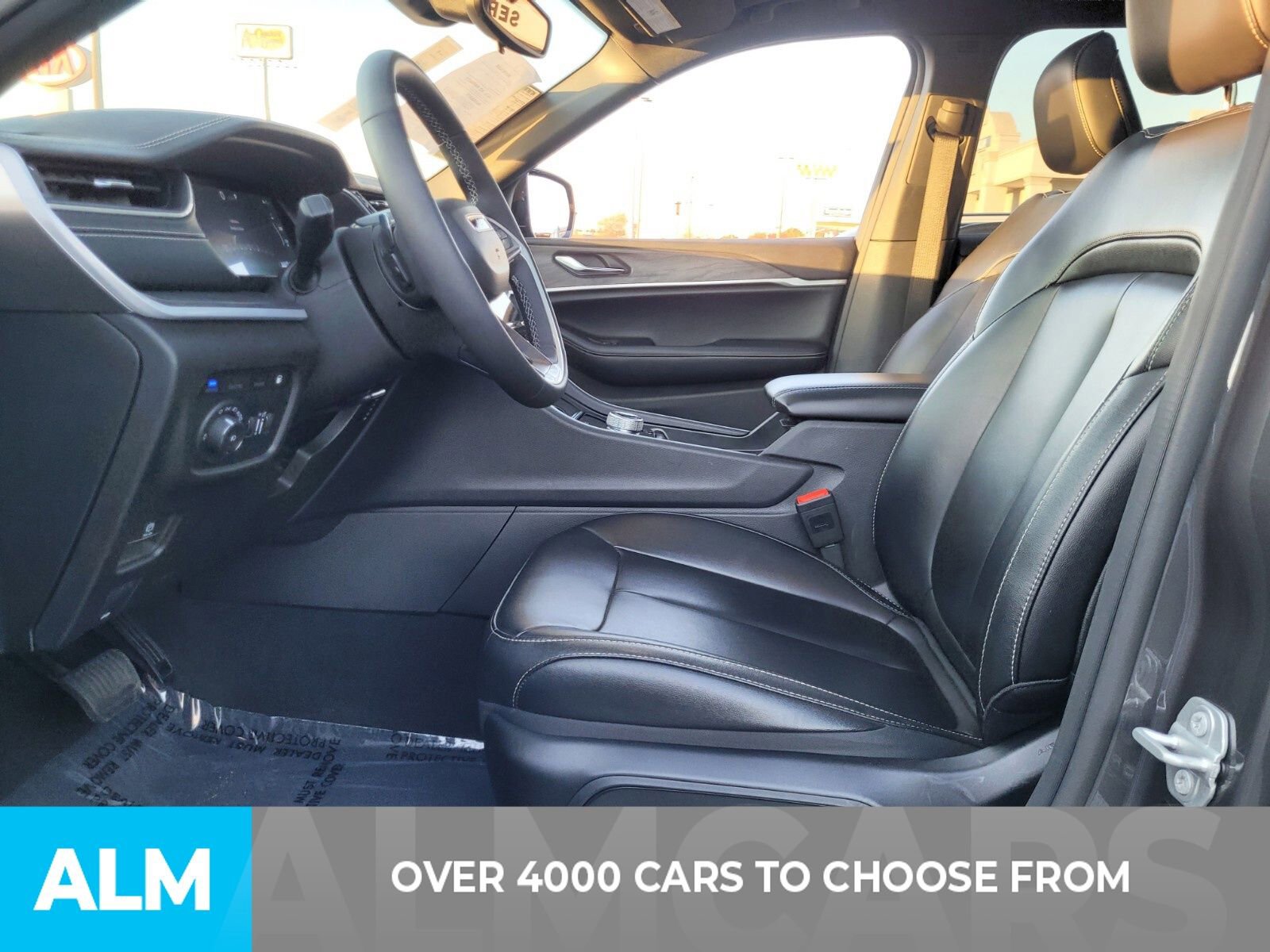 Used 2024 Jeep Grand Cherokee Limited 4xe image 3