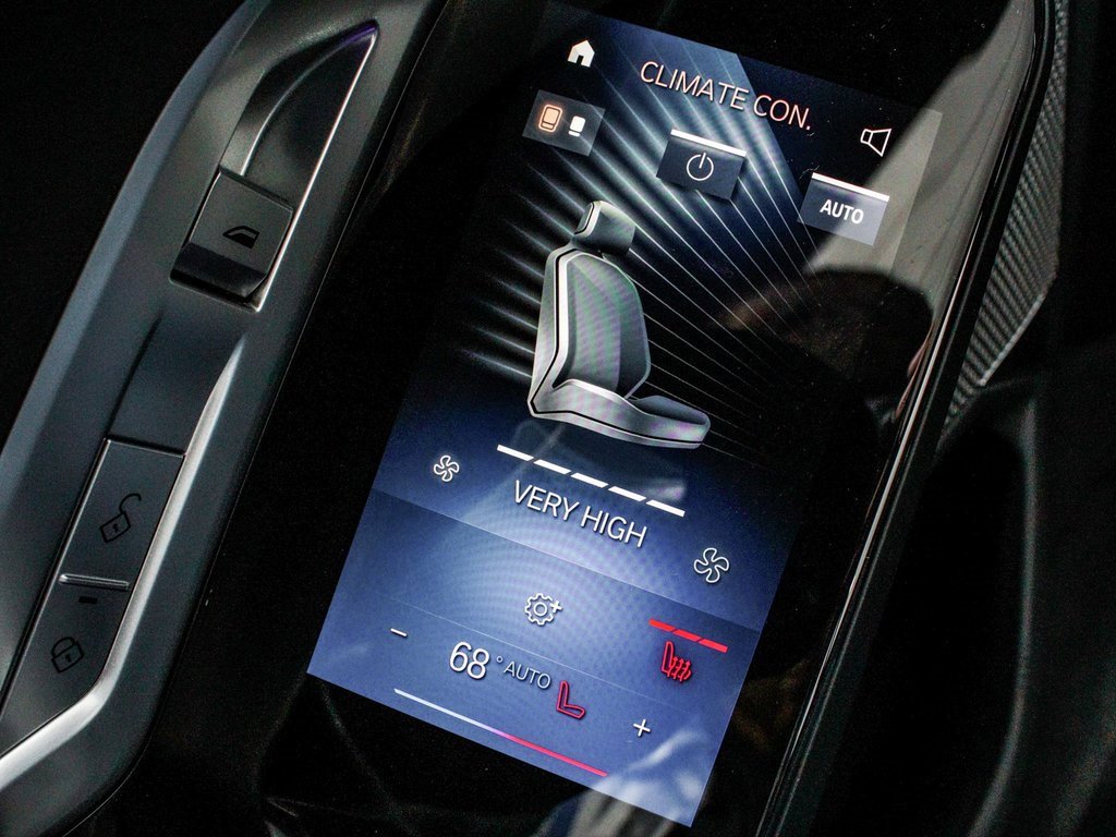 Used 2025 BMW 740i xDrive image 13